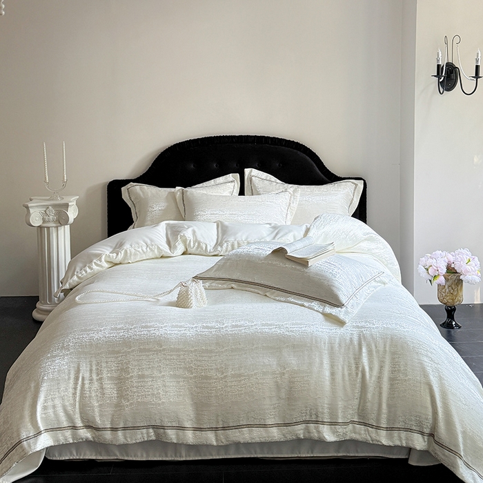 91家纺网 家纺一手货源 找家纺 优悦生活馆 2025新款冰丝亮丝提花四件套-白月光 珍珠白