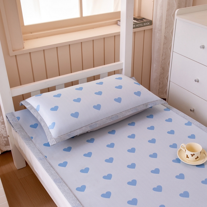 91家纺网 家纺一手货源 找家纺 凌云 2025新款学生宿舍提花凉感冰丝席 甜心-蓝