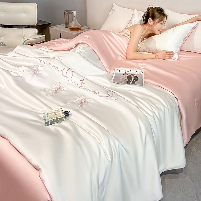 91家纺网 家纺一手货源 找家纺 如一 2025新款水洗冰丝麻绳夏被四件套-初夏 初夏-奶白粉