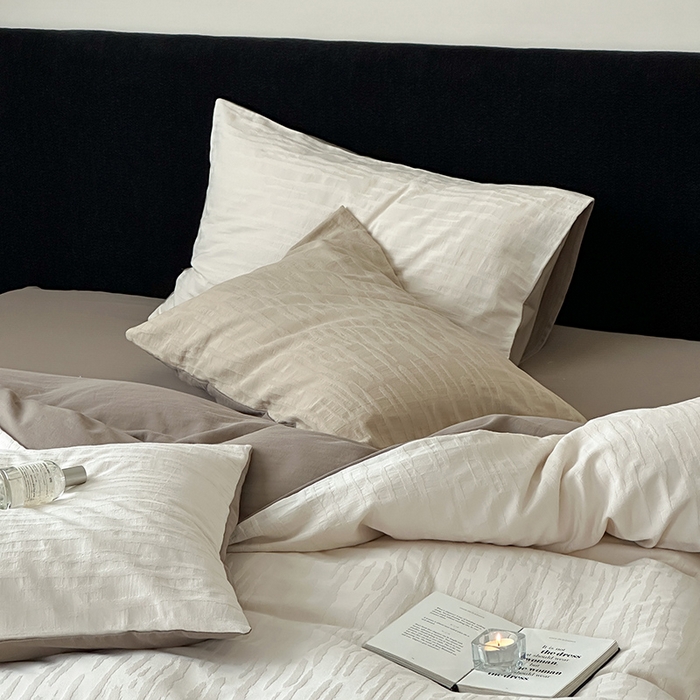 91家纺网 家纺一手货源 找家纺 （总）梦享生活家居 2025新款色织三层提花人字纹面料四件套-青春系列