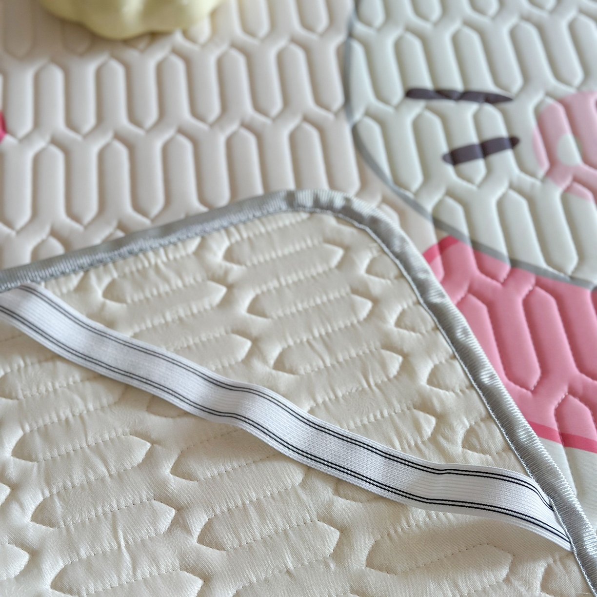 91家纺网 家纺一手货源 找家纺 美乐迪家纺2025新款凉感丝乳胶凉席夏被夏凉被空调被 派对小猫