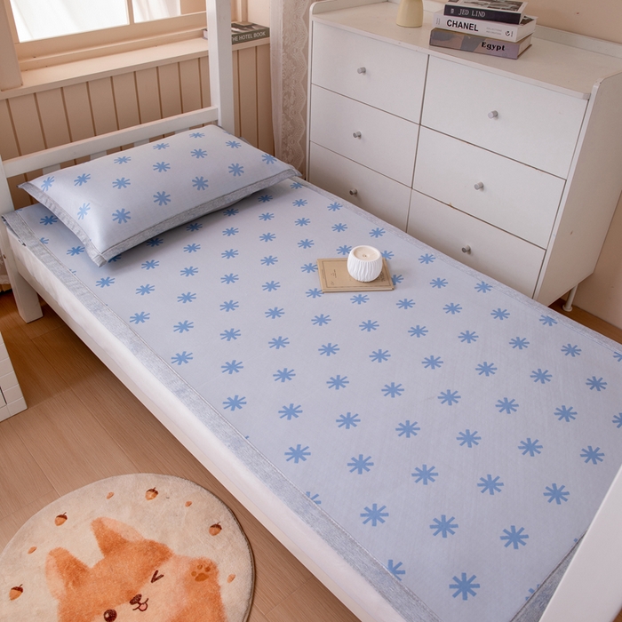 91家纺网 家纺一手货源 找家纺 凌云 2025新款学生宿舍提花凉感冰丝席 雪漾-蓝