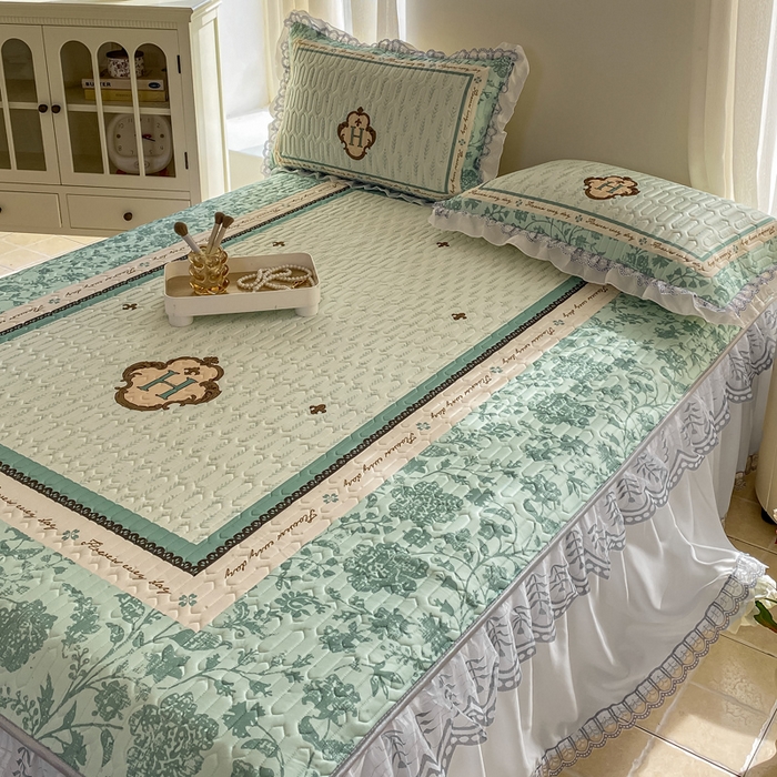 91家纺网 家纺一手货源 找家纺 麋兔 2025新款冰丝床裙乳胶凉席席子 青颜