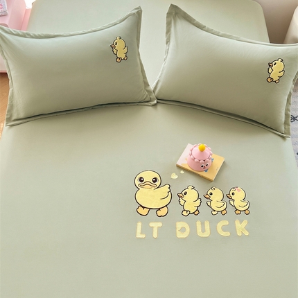 91家纺网 家纺一手货源 找家纺 梦舒羽 2025新款贴布绣针织棉双层纱枕套 旅行鸭-豆绿