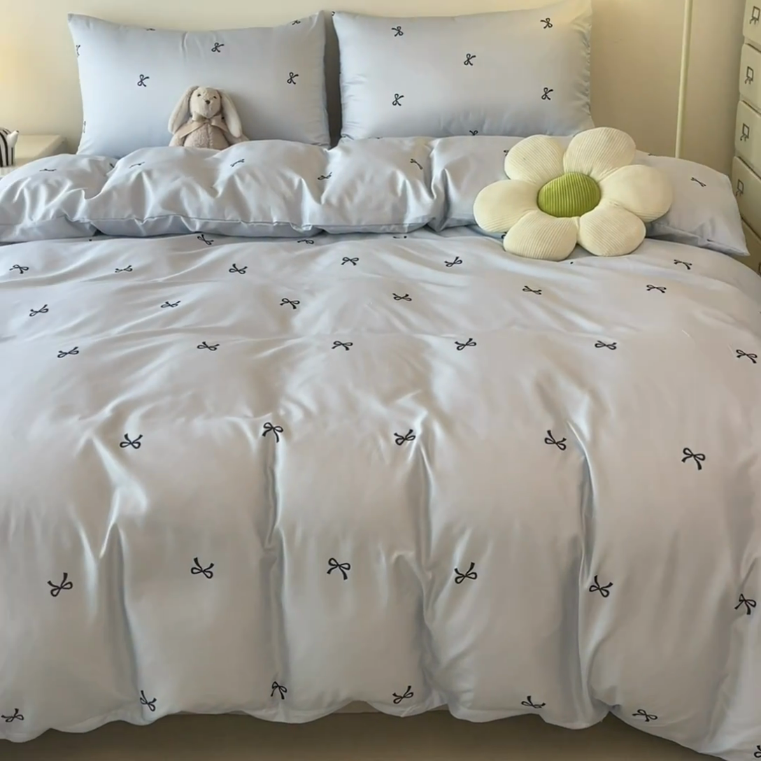 91家纺网 家纺一手货源 找家纺 （总）老K (原美阁） 2025新款独家夏季小清新跑量冰丝四件套简约印花冰丝四件套 被套单品