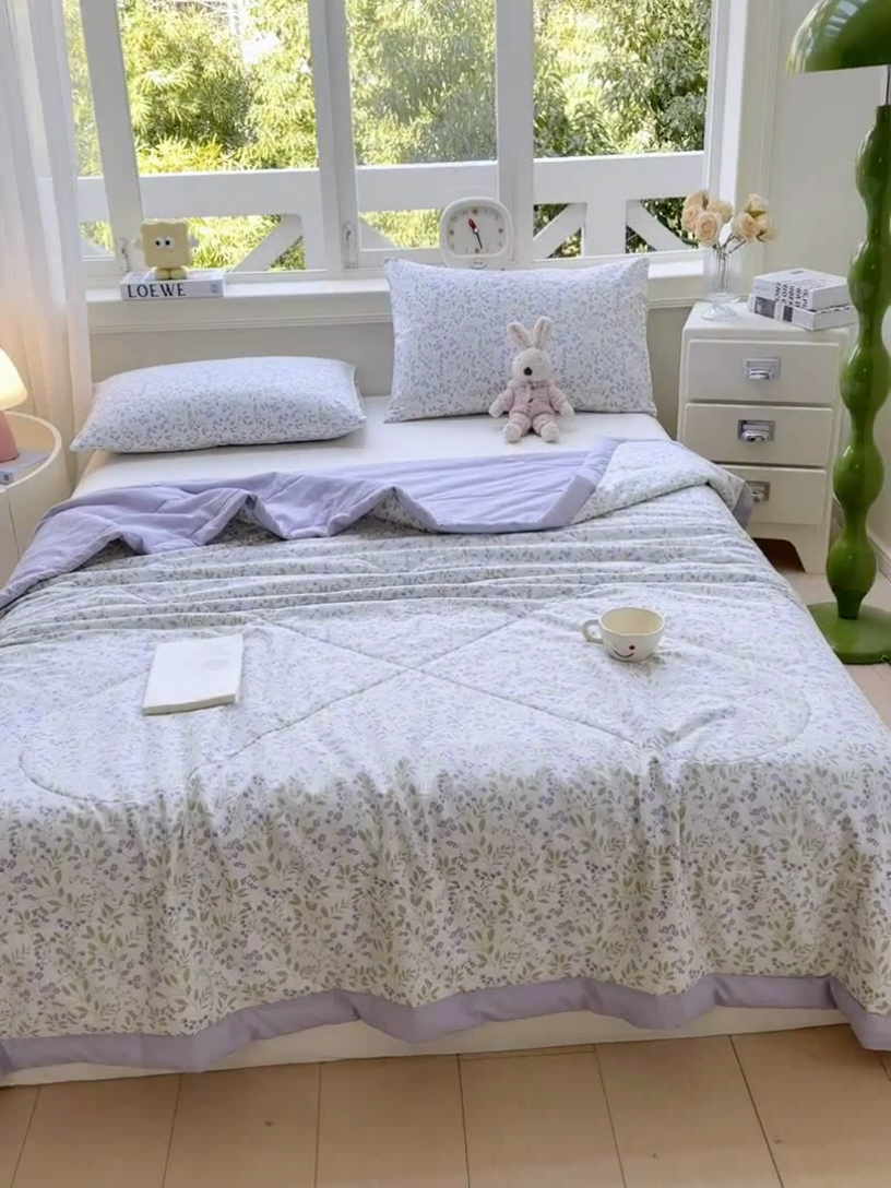 91家纺网 家纺一手货源 找家纺 沃尔居 2025新款双面全棉印花夏被可机洗小清新纯棉夏凉被薄被芯空调被子 千野-紫