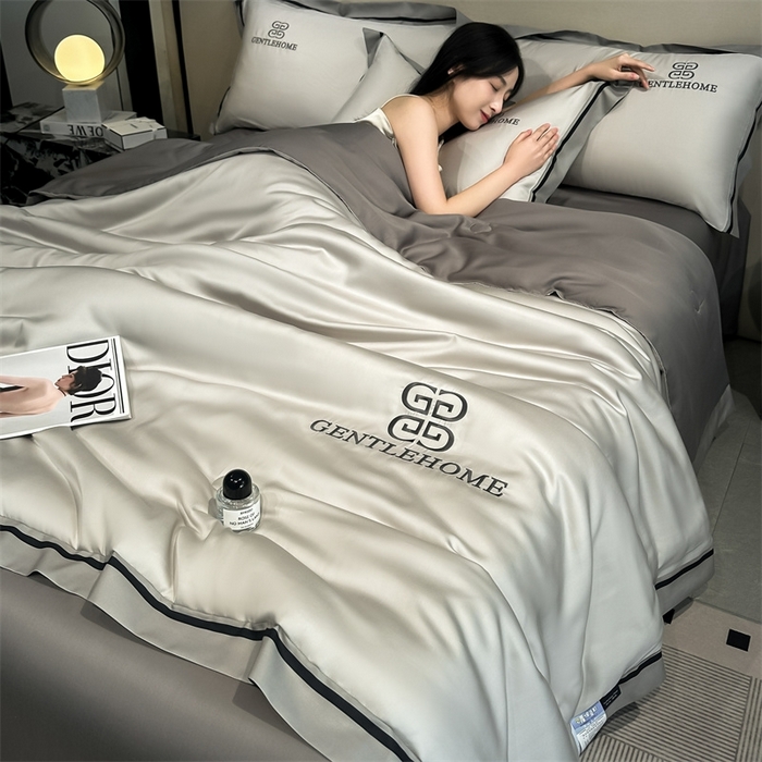 91家纺网 家纺一手货源 找家纺 笙意家纺2025新款水洗真丝夏被 威廉-山灰+中灰