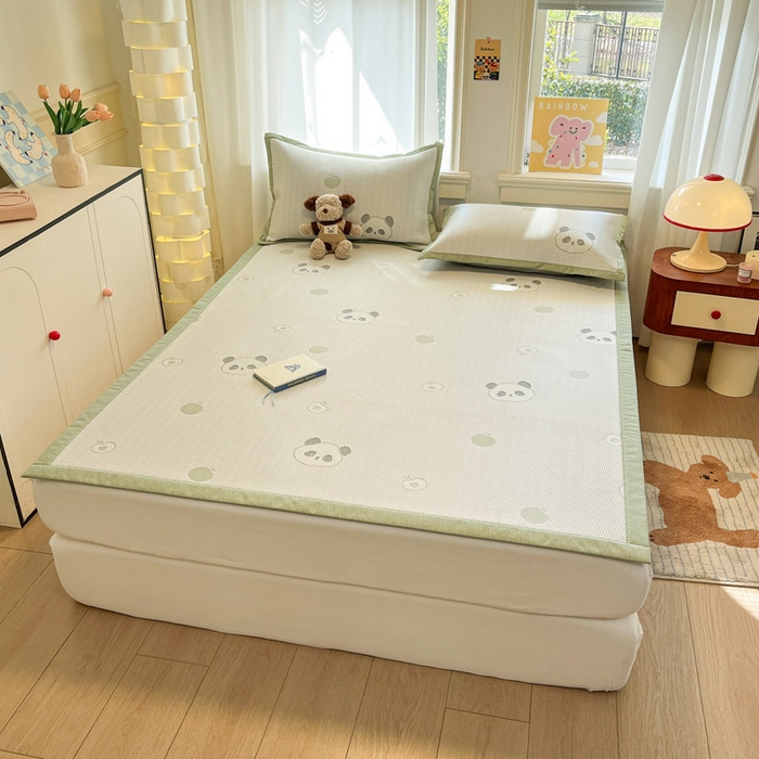 91家纺网 家纺一手货源 找家纺 雅居纺家纺 2025春夏新款A类加厚三明治底提花凉感席床席款 平安熊猫