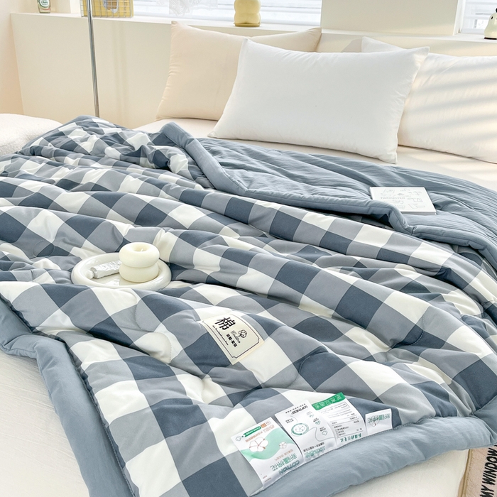 91家纺网 家纺一手货源 找家纺 爱宝被业 2025新款A类无印风针织棉新疆棉花夏被 云舒