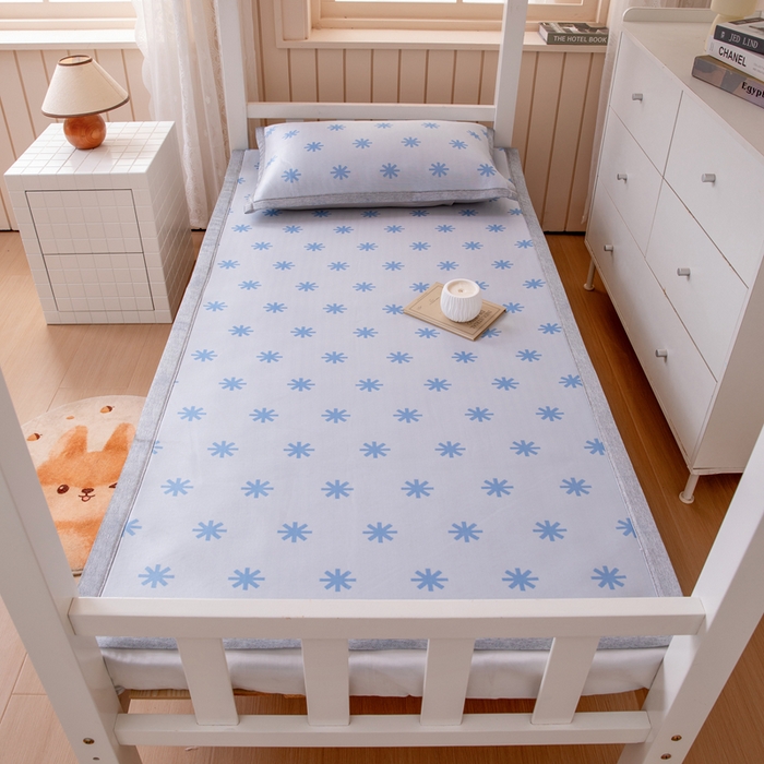 91家纺网 家纺一手货源 找家纺 凌云 2025新款学生宿舍提花凉感冰丝席 雪漾-蓝