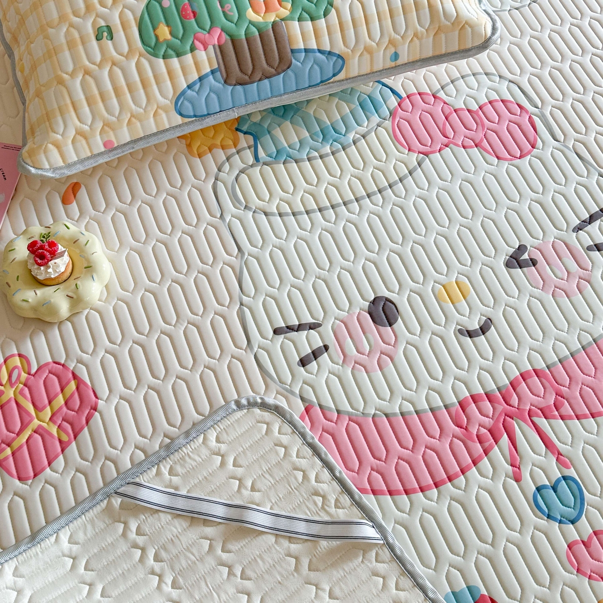 91家纺网 家纺一手货源 找家纺 美乐迪家纺2025新款凉感丝乳胶凉席夏被夏凉被空调被 派对小猫