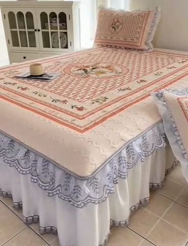 91家纺网 家纺一手货源 找家纺 麋兔 2025新款冰丝床裙乳胶凉席席子 苏美拉