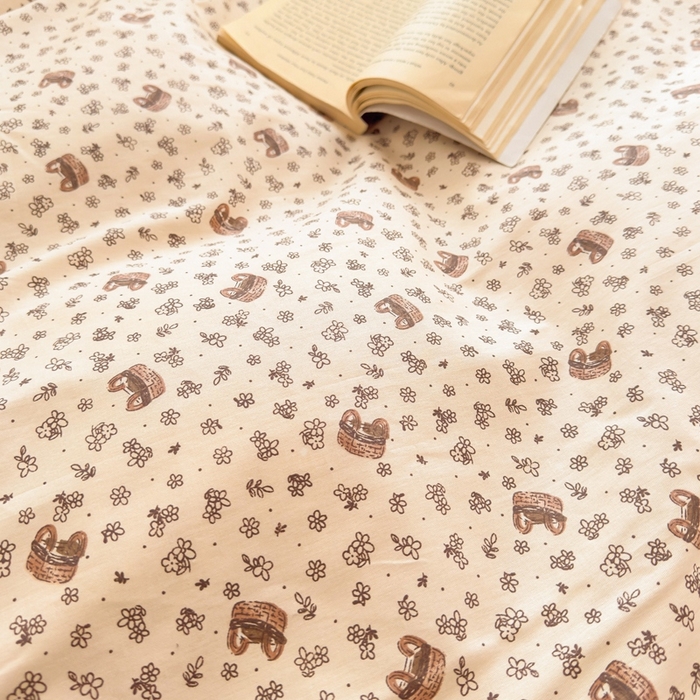 91家纺网 家纺一手货源 找家纺 花西夫人2025新款13372纯棉印花全棉四件套床单床笠款美拉德小篮子