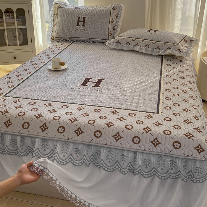 91家纺网 家纺一手货源 找家纺 麋兔 2025新款冰丝床裙乳胶凉席席子 大H