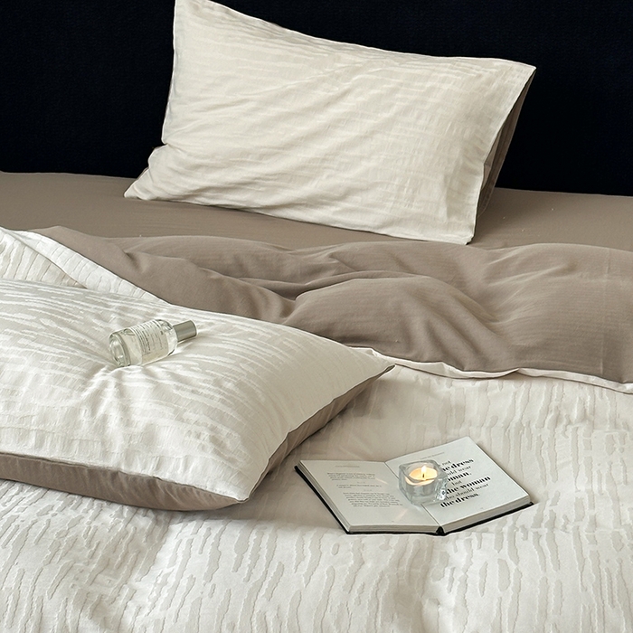 91家纺网 家纺一手货源 找家纺 梦享生活家居 2025新款色织三层提花人字纹面料四件套-青春系列 恋青春米咖