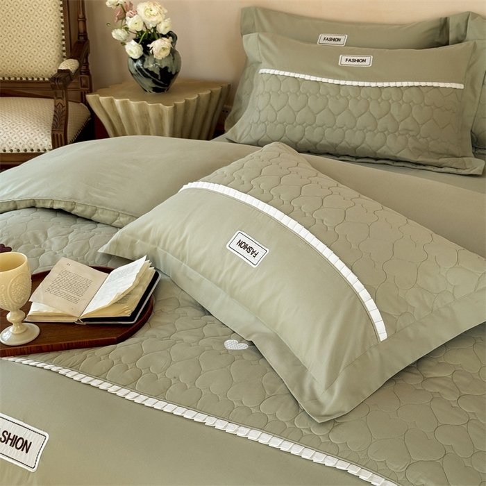 91家纺网 家纺一手货源 找家纺 宏羽纺 2025新款全棉绗缝加厚磨毛四件套 灰调绿