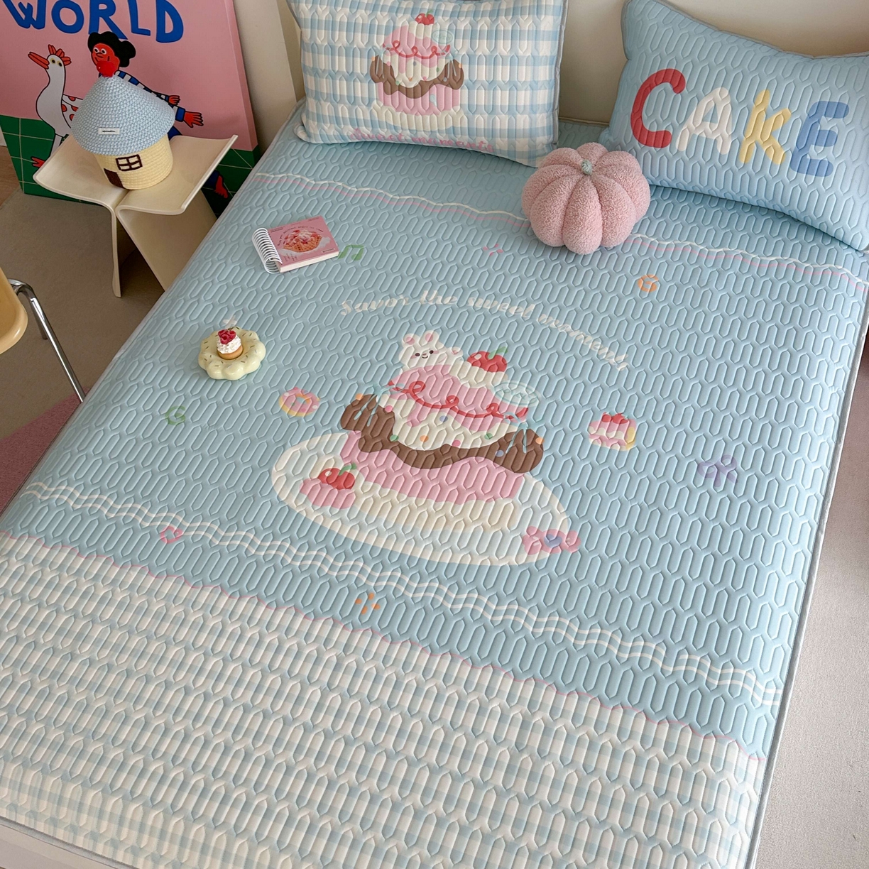 91家纺网 家纺一手货源 找家纺 美乐迪家纺2025新款凉感丝乳胶凉席夏被夏凉被空调被 甜蜜蛋糕