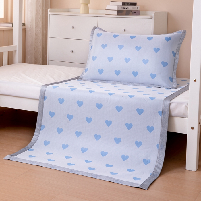 91家纺网 家纺一手货源 找家纺 凌云 2025新款学生宿舍提花凉感冰丝席 甜心-蓝