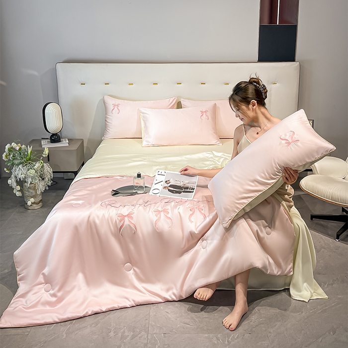 91家纺网 家纺一手货源 找家纺 如一 2025新款水洗冰丝麻绳夏被四件套-初夏 初夏-粉米