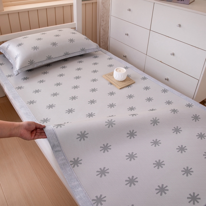 91家纺网 家纺一手货源 找家纺 凌云 2025新款学生宿舍提花凉感冰丝席 雪漾-灰