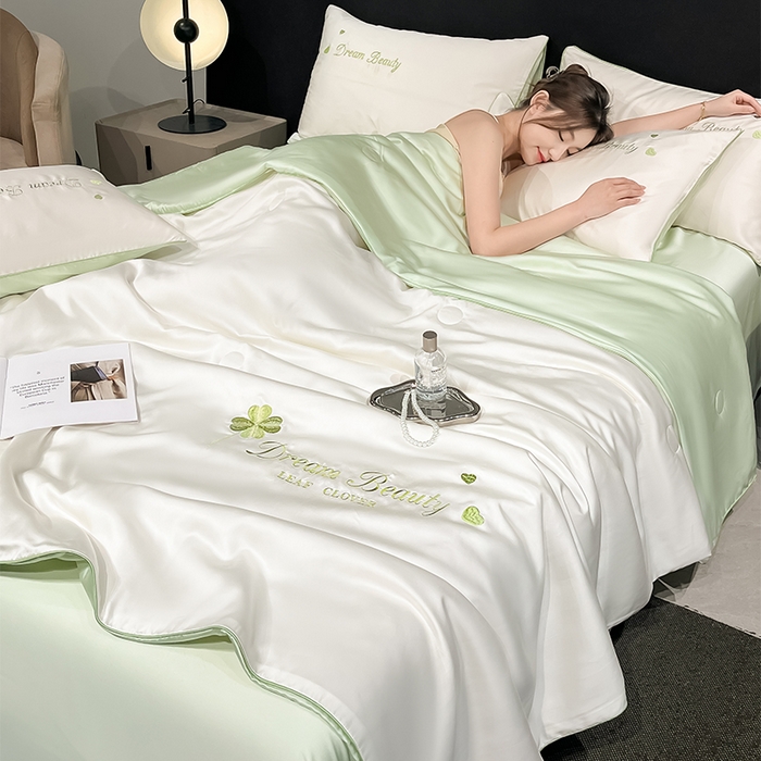 91家纺网 家纺一手货源 找家纺 如一 2025新款水洗冰丝麻绳夏被四件套-四叶草 四叶草-奶白绿