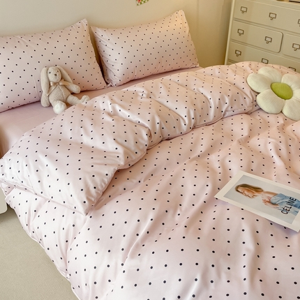 91家纺网 家纺一手货源 找家纺 （总）老K (原美阁） 2025新款独家夏季小清新跑量冰丝四件套简约印花冰丝四件套 被套单品