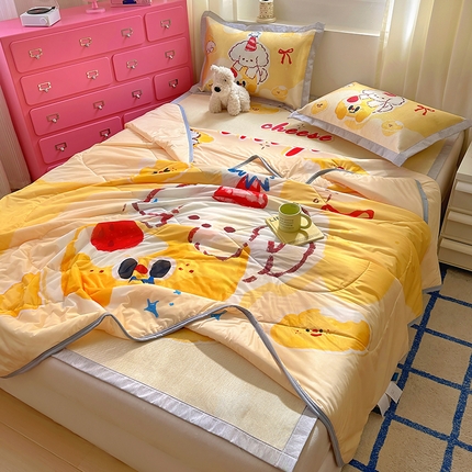 91家纺网 家纺一手货源 找家纺 希诺2025新款大版卡通冰丝席夏被凉席四件套 芝士小狗