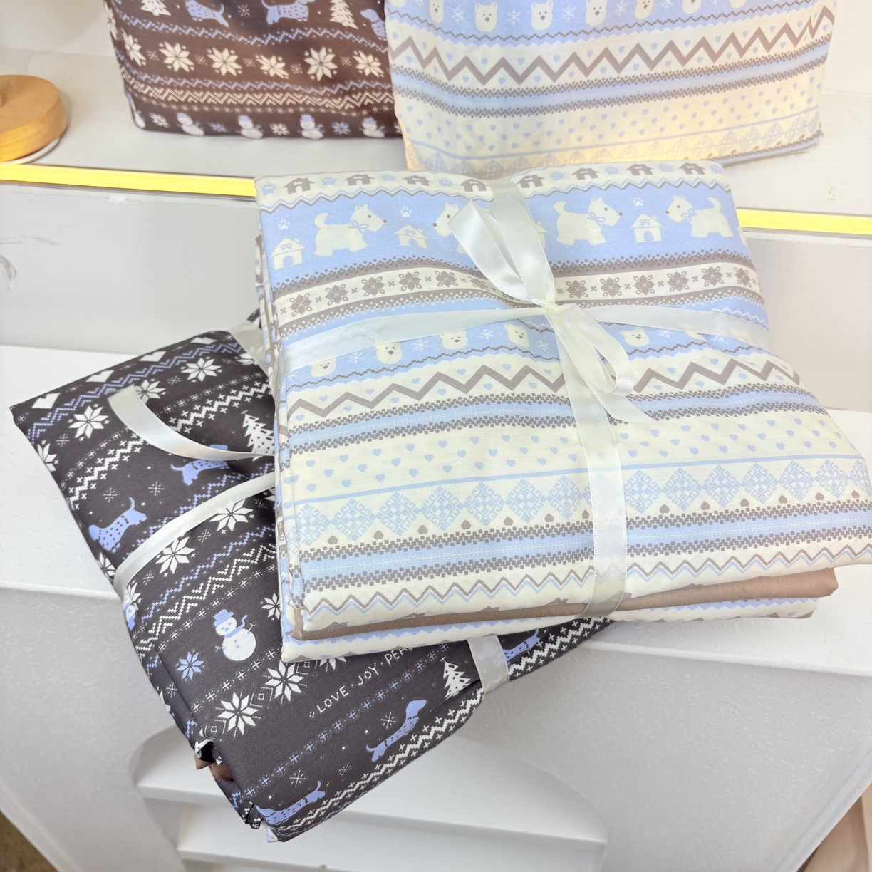 91家纺网 家纺一手货源 找家纺 花西夫人2025新款13372纯棉印花全棉四件套床单床笠款费尔岛（蓝）