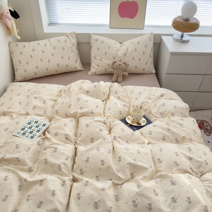 91家纺网 家纺一手货源 找家纺 花西夫人2025新款13372纯棉印花全棉四件套床单床笠款爱心小兔