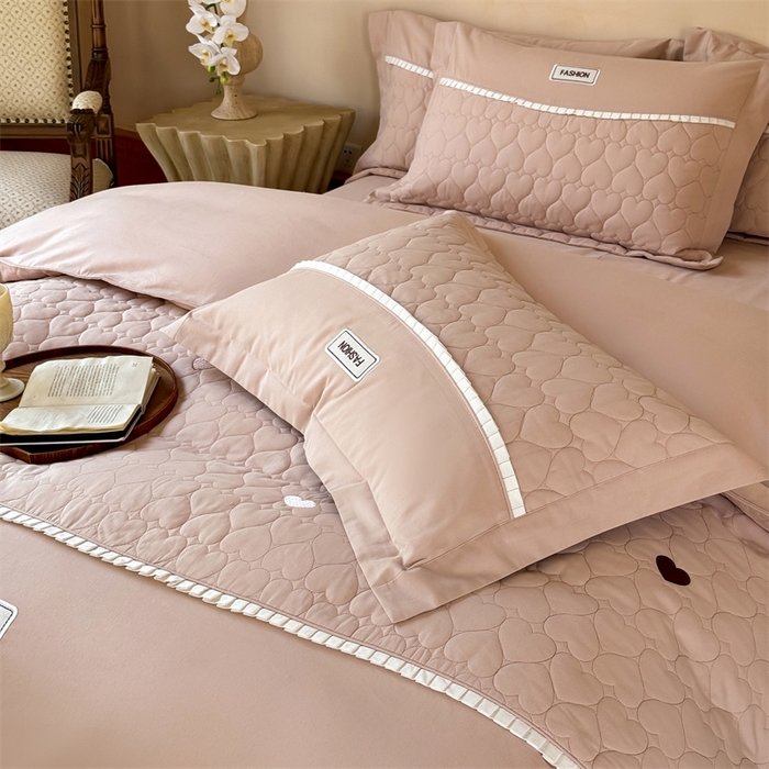 91家纺网 家纺一手货源 找家纺 宏羽纺 2025新款全棉绗缝加厚磨毛四件套 奶咖