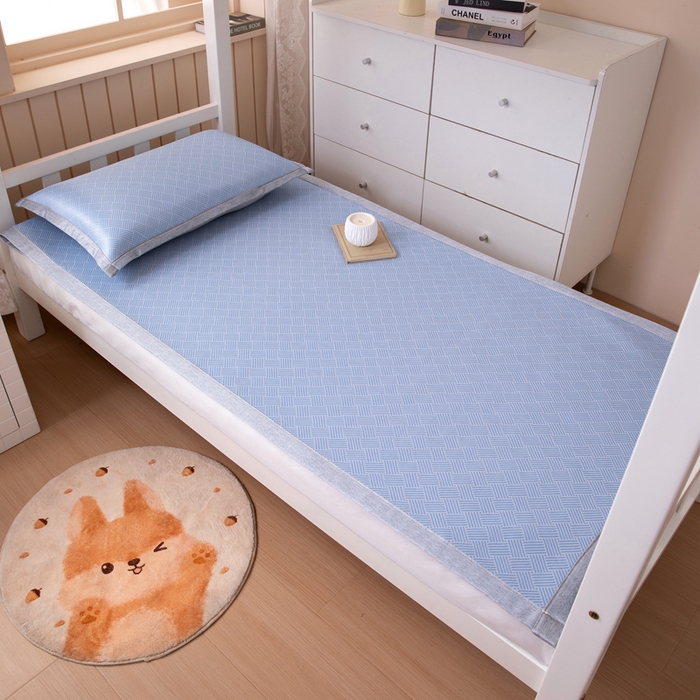 91家纺网 家纺一手货源 找家纺 凌云 2025新款学生宿舍提花凉感冰丝席 菱格-蓝