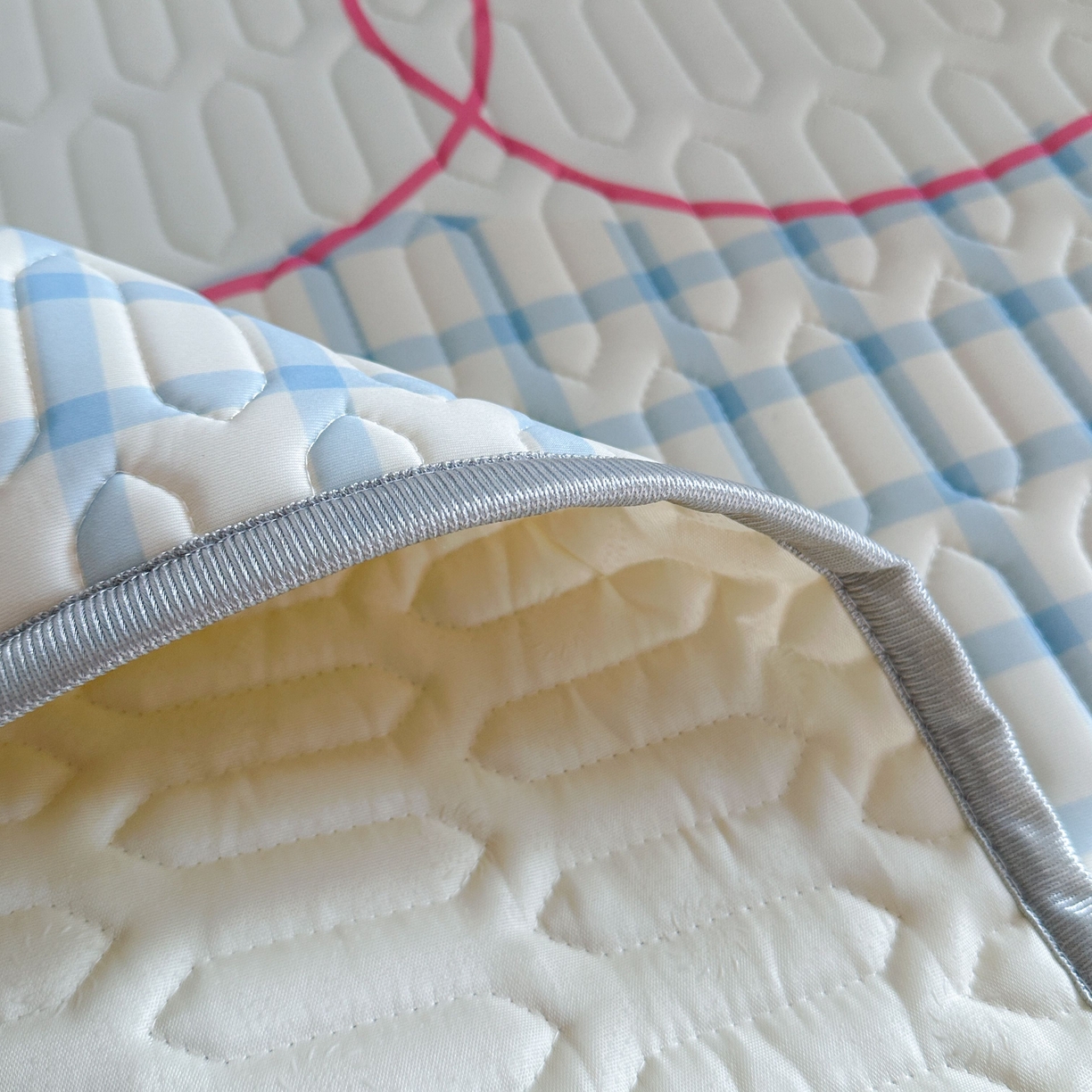 91家纺网 家纺一手货源 找家纺 美乐迪家纺2025新款凉感丝乳胶凉席夏被夏凉被空调被 玩趣