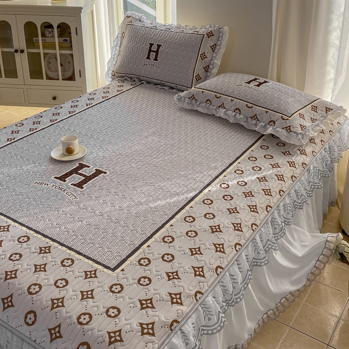 91家纺网 家纺一手货源 找家纺 麋兔 2025新款冰丝床裙乳胶凉席席子 大H