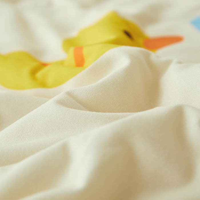 91家纺网 家纺一手货源 找家纺 荷马之梦 2025新款卡通数码印花大版针织棉儿童夏被-绵绵系列 童趣熊