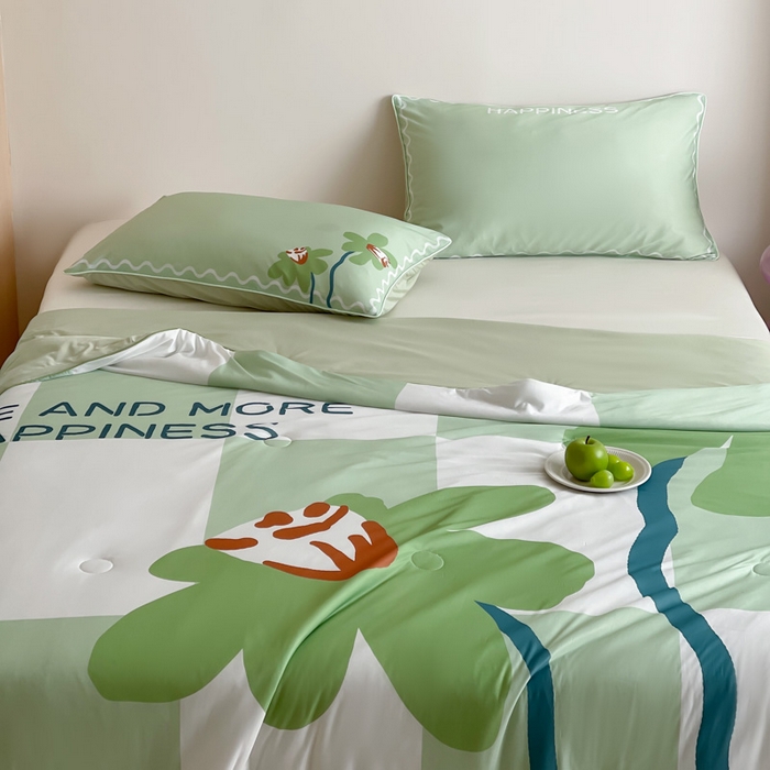 91家纺网 家纺一手货源 找家纺 大彩家居 2025新款凉感丝大版数码印花夏凉被 荷韵-绿