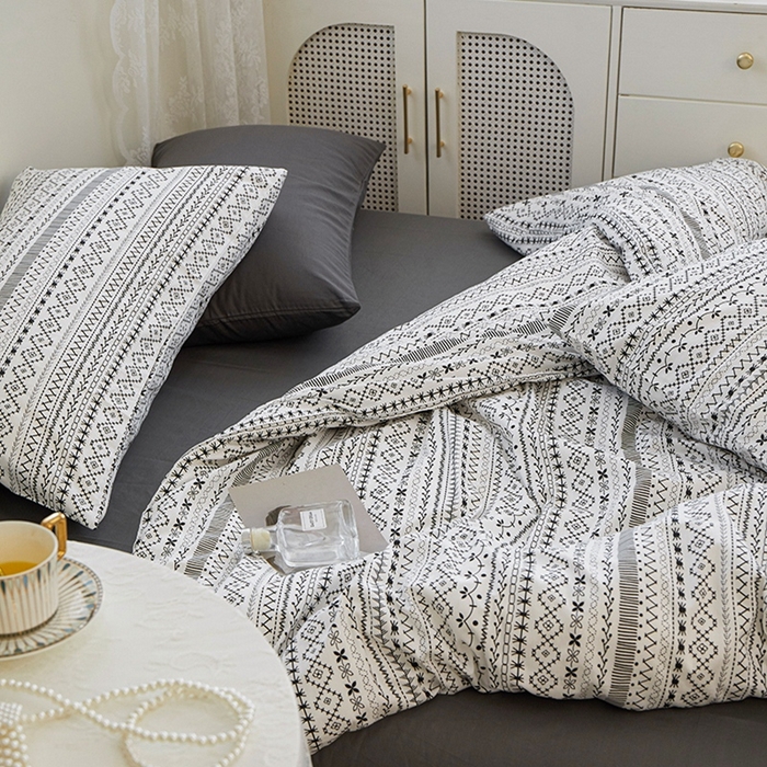 91家纺网 家纺一手货源 找家纺 花西夫人2025新款13372纯棉印花全棉四件套床单床笠款波西米亚-高级灰