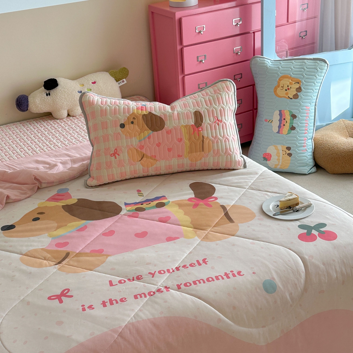 91家纺网 家纺一手货源 找家纺 美乐迪家纺2025新款凉感丝乳胶凉席夏被夏凉被空调被 蛋糕腊肠狗