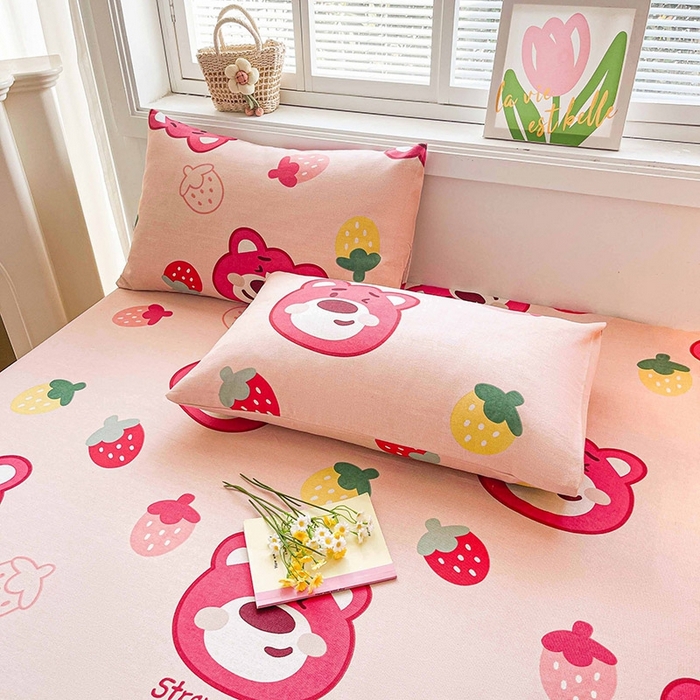 91家纺网 家纺一手货源 找家纺 晓时候2025新款老粗布床笠凉席 草莓熊