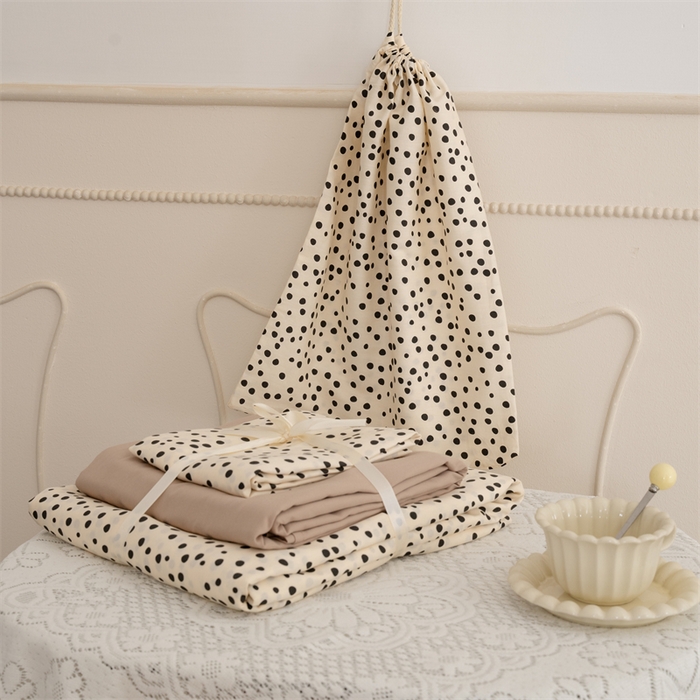 91家纺网 家纺一手货源 找家纺 花西夫人2025新款13372纯棉印花全棉四件套床单床笠款波点-珍珠奶茶