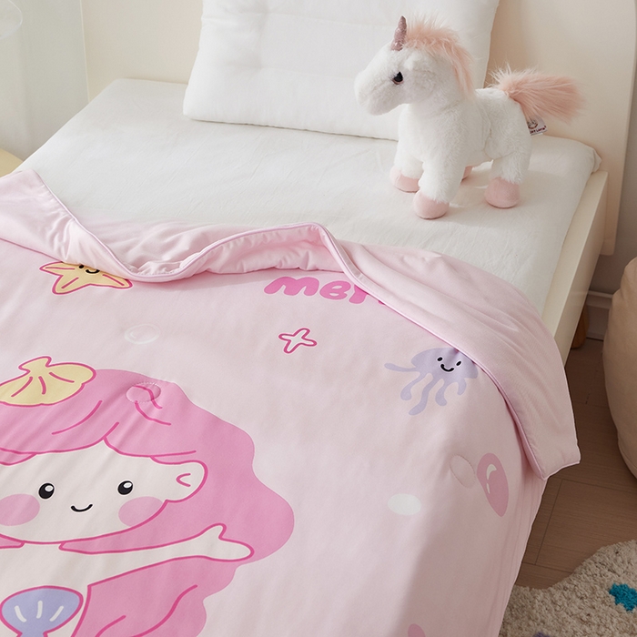 91家纺网 家纺一手货源 找家纺 荷马之梦 2025新款卡通数码印花大版针织棉儿童夏被-绵绵系列 小美人鱼