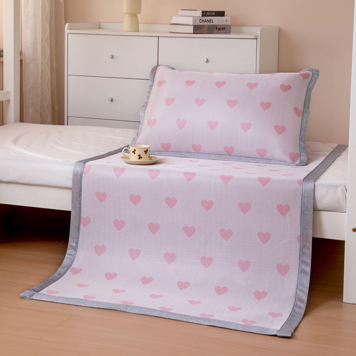 91家纺网 家纺一手货源 找家纺 凌云 2025新款学生宿舍提花凉感冰丝席 甜心-粉