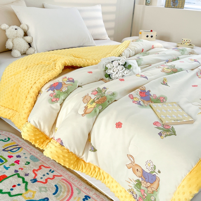 91家纺网 家纺一手货源 找家纺 爱宝被业 2025新款豆豆夏被 彼得兔