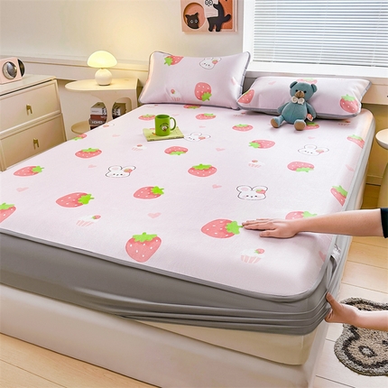 91家纺网 家纺一手货源 找家纺 雯豆家纺 2025夏季新品冰藤印花床笠三件套加厚冰丝软藤席小清新印花床罩单件 冰藤席-床笠款-草莓兔