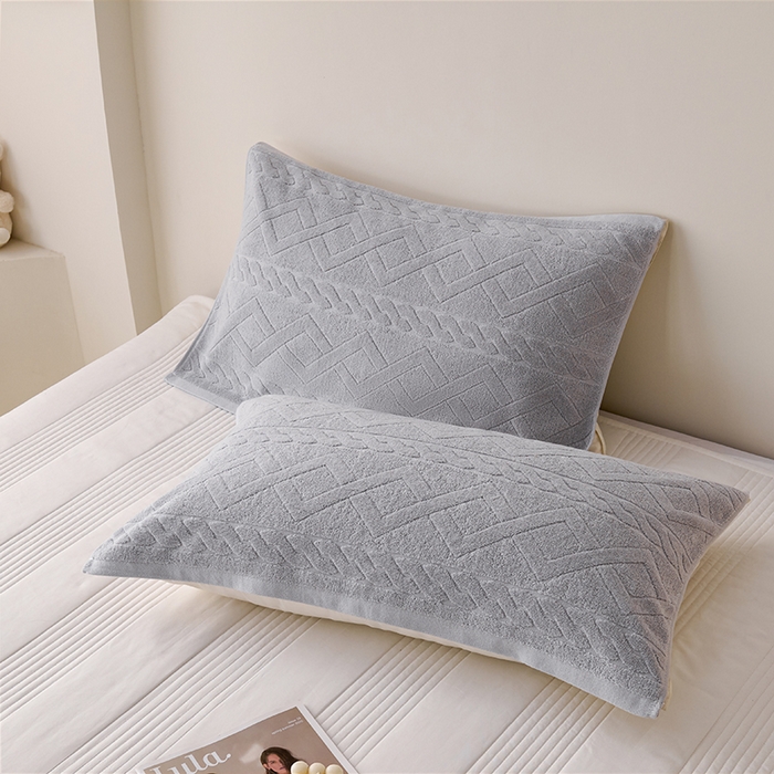 91家纺网 家纺一手货源 找家纺 悦然毛巾被 2025新款全棉老式枕巾毛圈款 旧时光浅灰一只