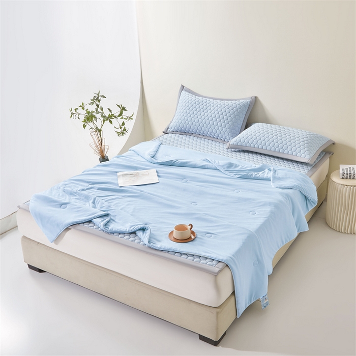 91家纺网 家纺一手货源 找家纺 雯豆家纺 2025夏季新品100%锦纶纯色凉感夏被空调被7A抗菌薄被子可机洗被芯 小冰皮锦纶夏被-希腊蓝