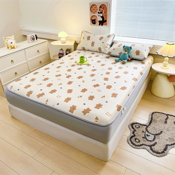 91家纺网 家纺一手货源 找家纺 雯豆家纺 2025夏季新品冰藤印花床笠三件套加厚冰丝软藤席小清新印花床罩单件 冰藤席-床笠款-奶茶王子