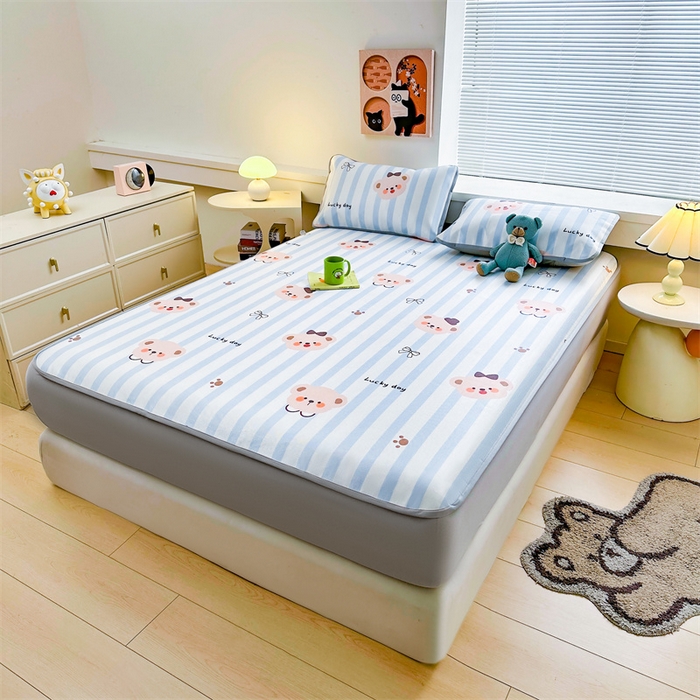 91家纺网 家纺一手货源 找家纺 雯豆家纺 2025夏季新品冰藤印花床笠三件套加厚冰丝软藤席小清新印花床罩单件 冰藤席-床笠款-熊先生