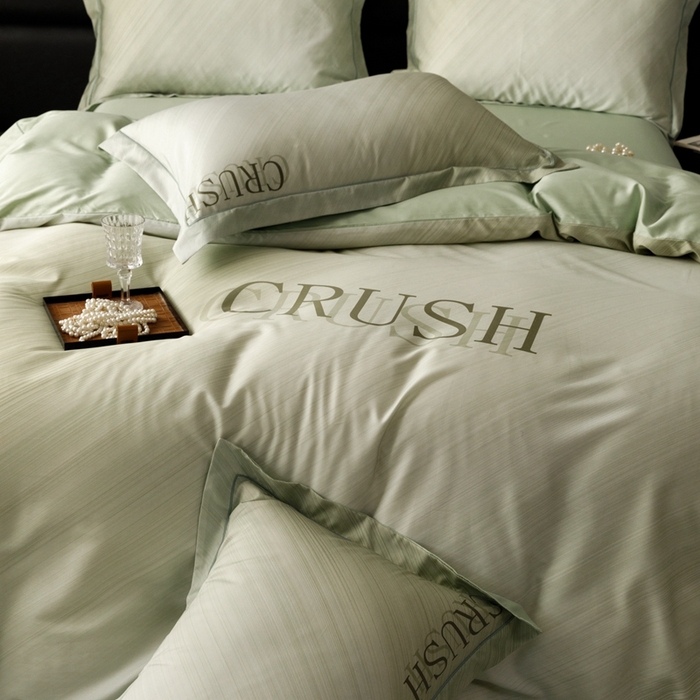 91家纺网 家纺一手货源 找家纺 金奇达2025新款【露娜】-轻氧水光天丝棉四件套（标准号全网控价（折后券后）不低于298元） 露娜-复古绿