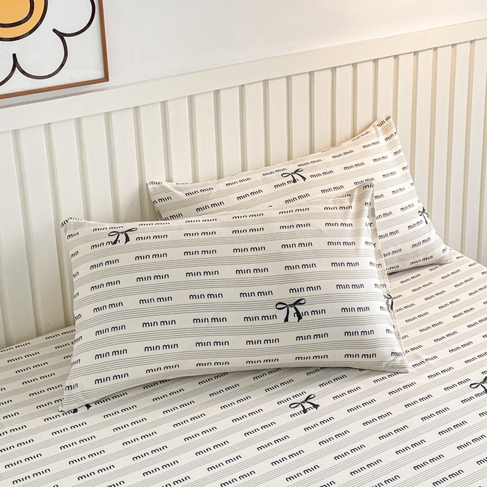 91家纺网 家纺一手货源 找家纺 芯元素 2025新款针织双层纱印花床笠 时尚小咪