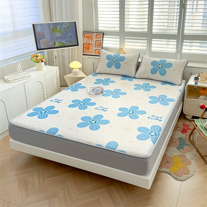 91家纺网 家纺一手货源 找家纺 雯豆家纺 2025夏季新品碳光冰丝凉席床笠款三件套印花小清新绑带冰丝席床罩 碳光冰丝席-床笠款-艾夏